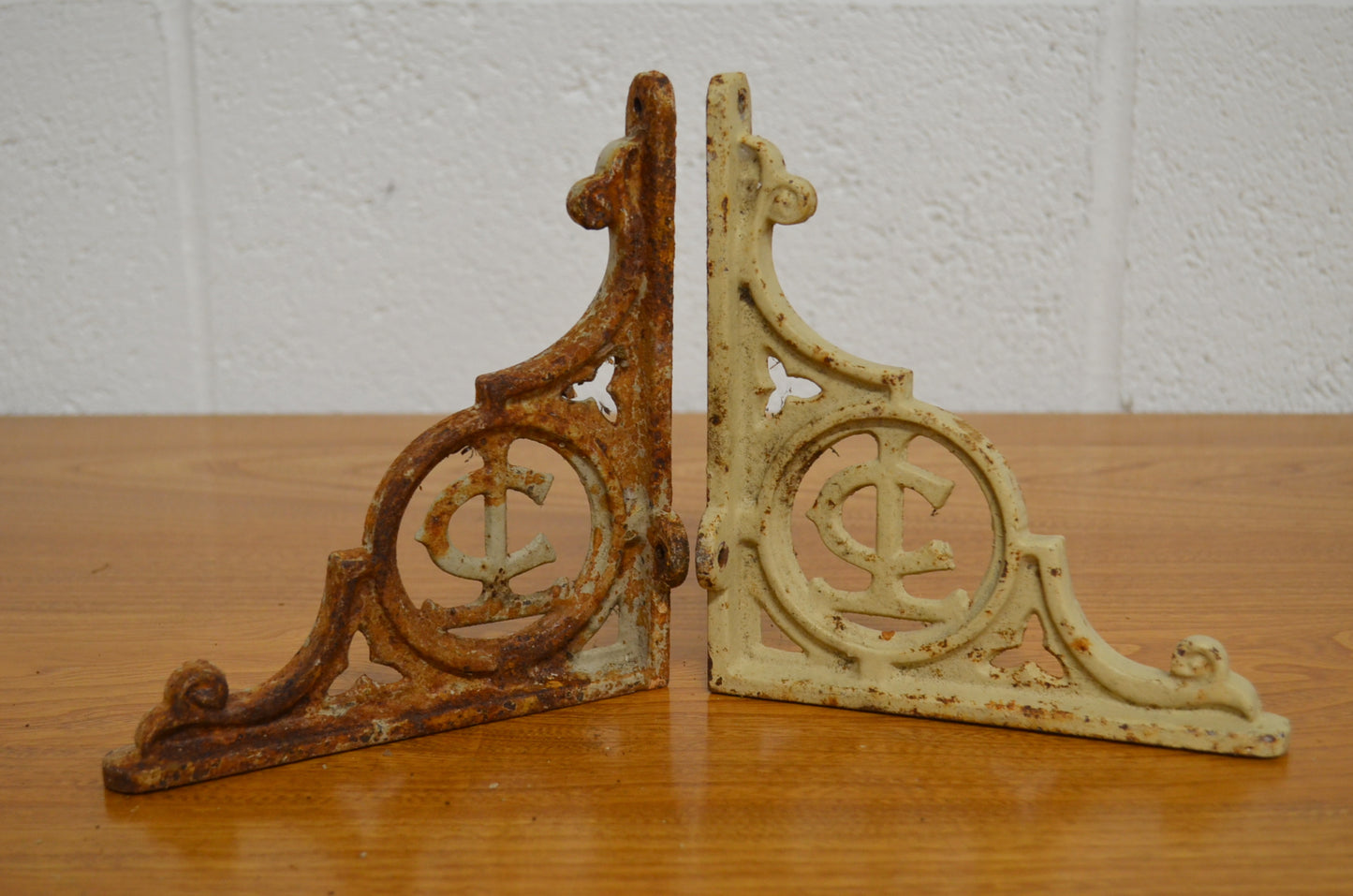 Victorian Brackets (Pair)