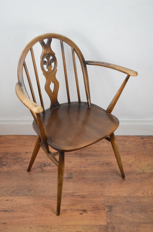 Ercol carver 2025 dining chairs